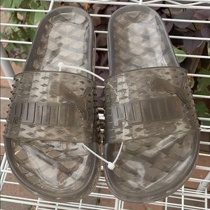 BNWT FENTY PUMA RUBBER SLIDES 6.5 black 🥊🖤🔥💯